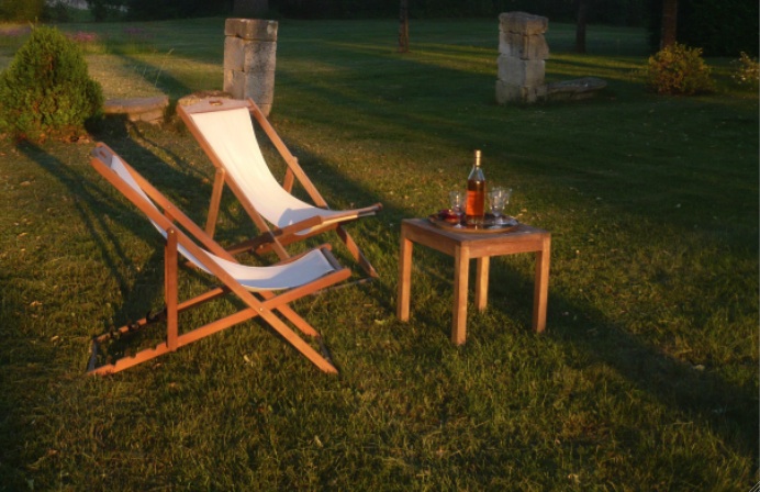 Aperitif time Rent a chateau in France