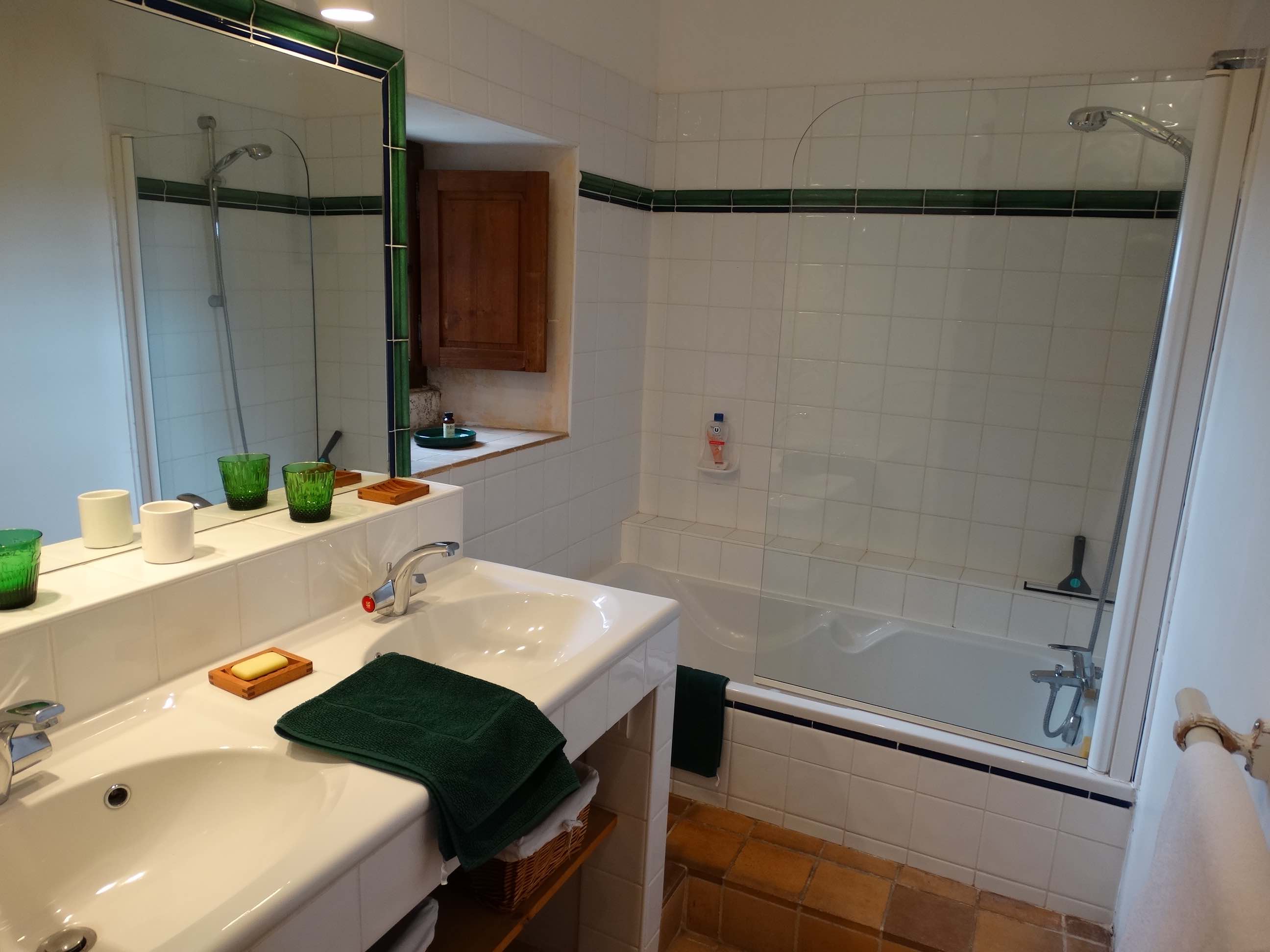 Une salle de bain du château de Puymangou