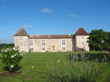 A French chateau to rent in Dordogne - Perigord, France