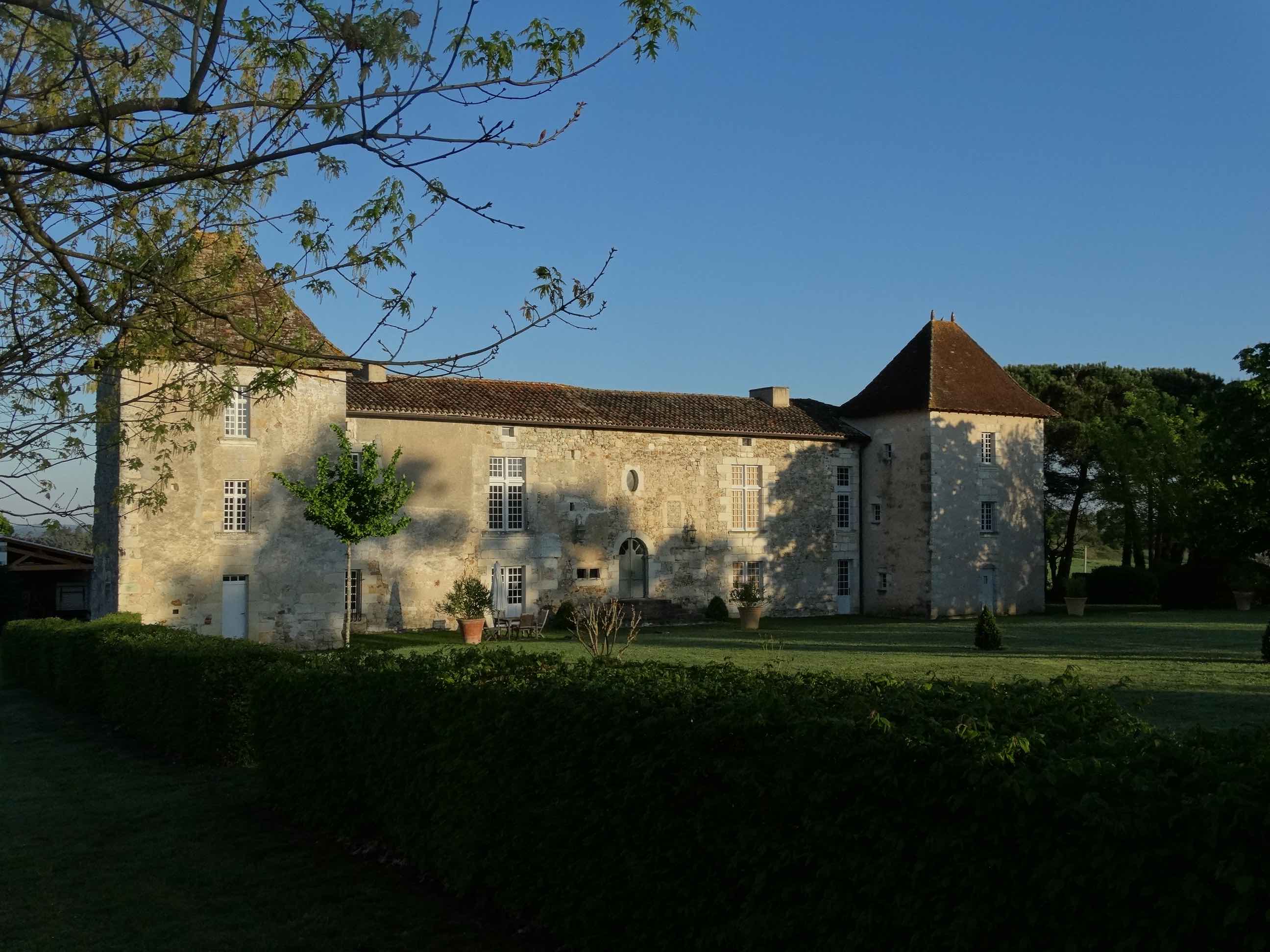 The manor of Puymangou to rent for holidays